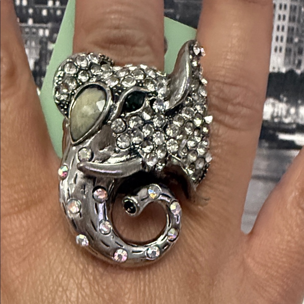 Silver Elephant Ring with Rhinestones - Picture 6 of 6
